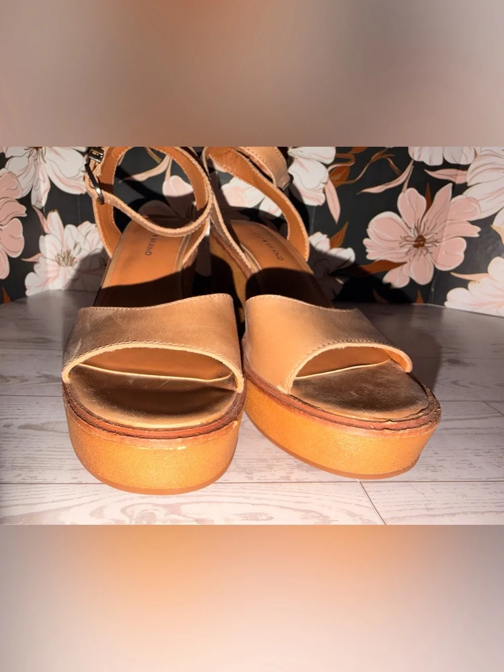 Lucky Brand Wyndin Tan Leather Platform Wedge Sandals 6.5 / 37 NWT